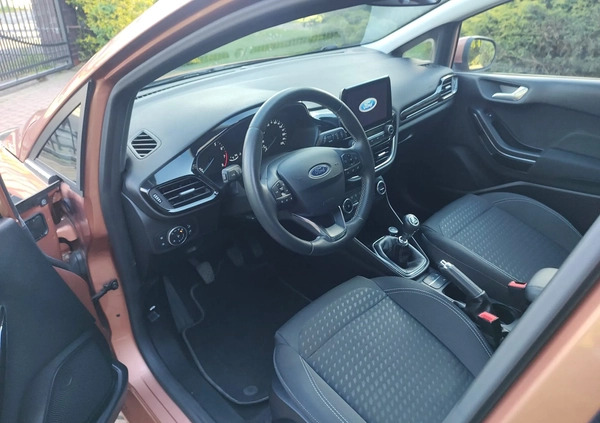 Ford Fiesta cena 42750 przebieg: 22800, rok produkcji 2017 z Częstochowa małe 436
